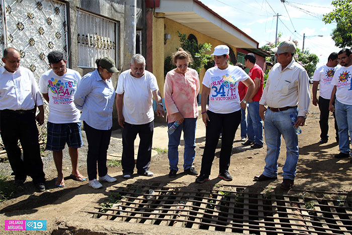 Servidores públicos y población de Managua continúan en la lucha contra el dengue en el distrito V