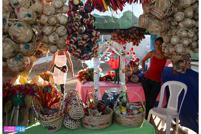 Destaca dinámica venta de productos tradicionales de La Purísima en Parque de Ferias   