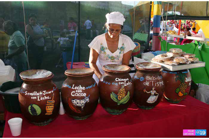 Destaca dinámica venta de productos tradicionales de La Purísima en Parque de Ferias   
