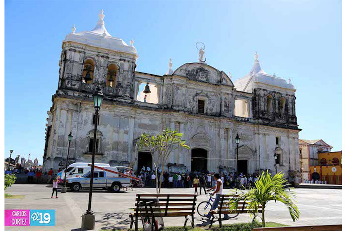 Leoneses celebran solemne misa en honor al centenario de la Provincia Eclesiástica