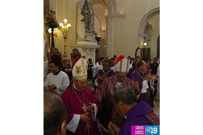 Leoneses celebran solemne misa en honor al centenario de la Provincia Eclesiástica