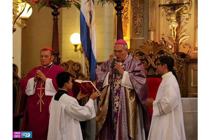 Leoneses celebran solemne misa en honor al centenario de la Provincia Eclesiástica