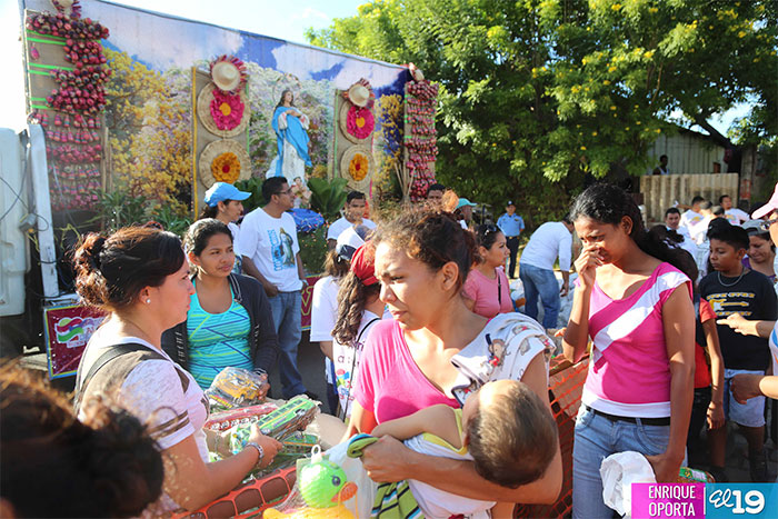 Fervor Mariano en los diferentes barrios capitalinos