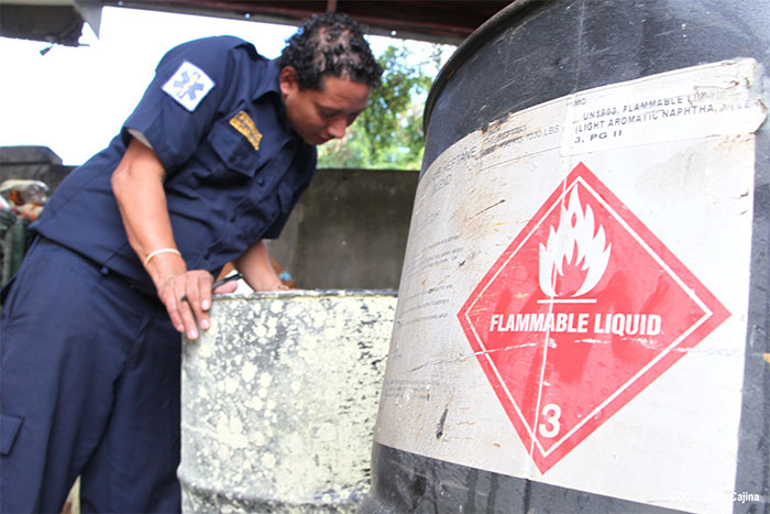 Fuerte explosión produce quemaduras a trabajador de mantenimiento