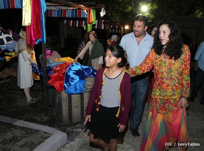 Compañera Rosario supervisa avances en instalación del Belén en Parque Luis Alfonso Velásquez
