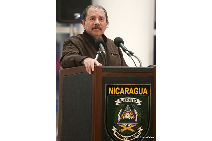 Daniel clausura IX Curso Anual en Defensa y Seguridad del Ejército