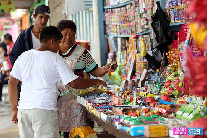 Juguetes y pólvora harán de esta Noche Buena, una fecha inolvidable