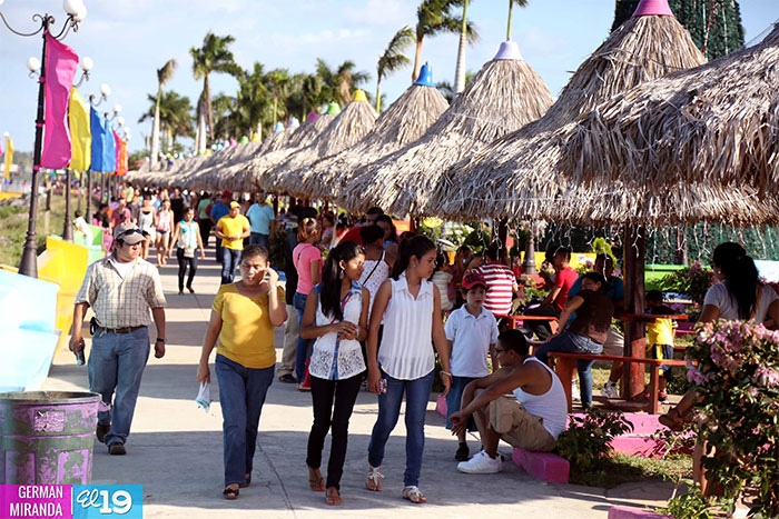 Capitalinos disfrutan de espacios de recreación familiar construidos por Gobierno Sandinista