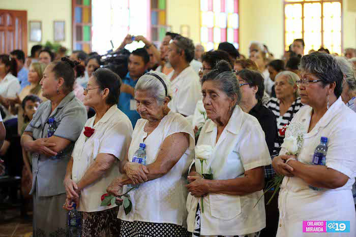 Pueblo sandinista da último adiós a "La Cachorra"