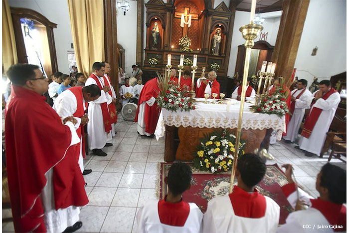 Tipitapeños celebran al Señor de Esquipulas en compañía del Cardenal Brenes