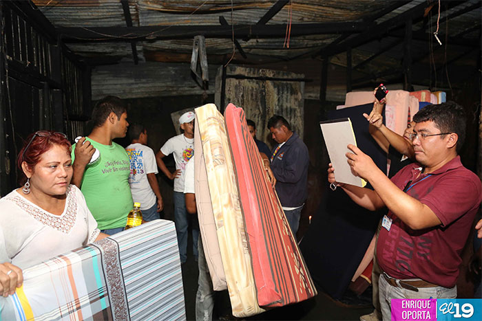 Familias afectadas por incendio reciben acompañamiento solidario