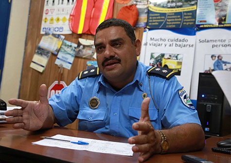 Policía aplica mano dura a motorizados que infringen la ley