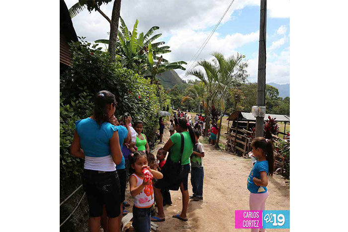 Comunidades de San Juan del Río Coco celebran electrificación