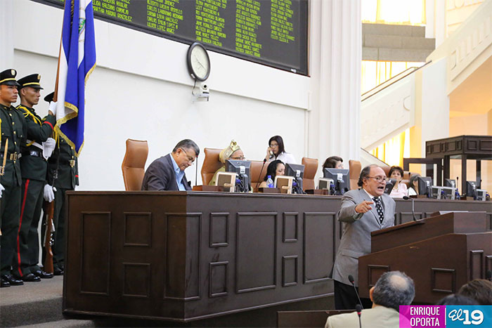 Asamblea Nacional rinde homenaje al poeta universal Rubén Darío