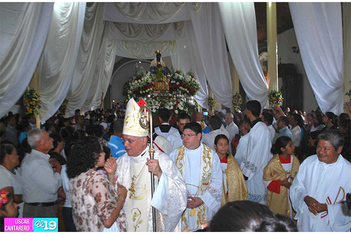 Católicos de La Concha celebran a la Virgen de Monserrat
