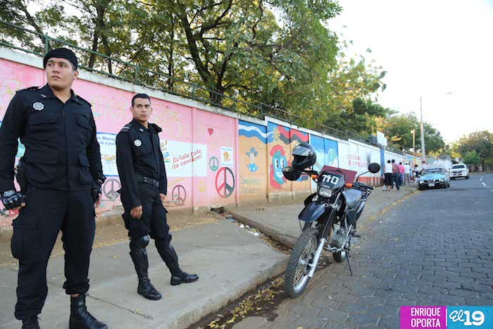 Policía Nacional garantiza seguridad de los alumnos