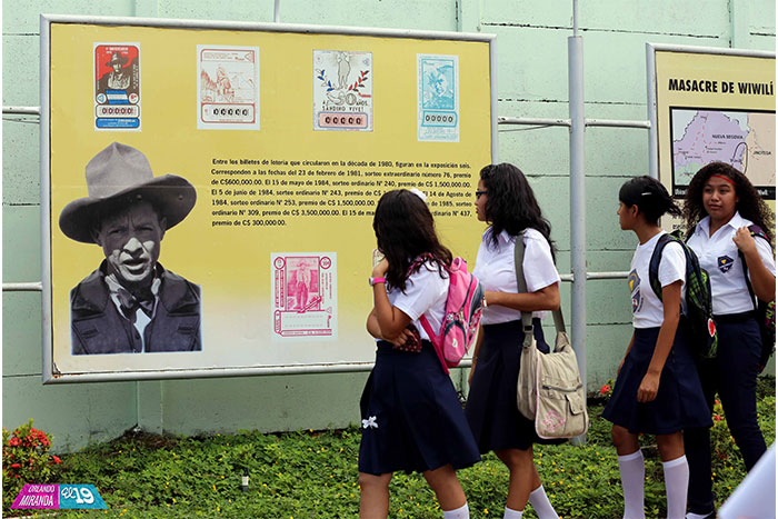 Diputados y estudiantes comparten sobre el General Sandino