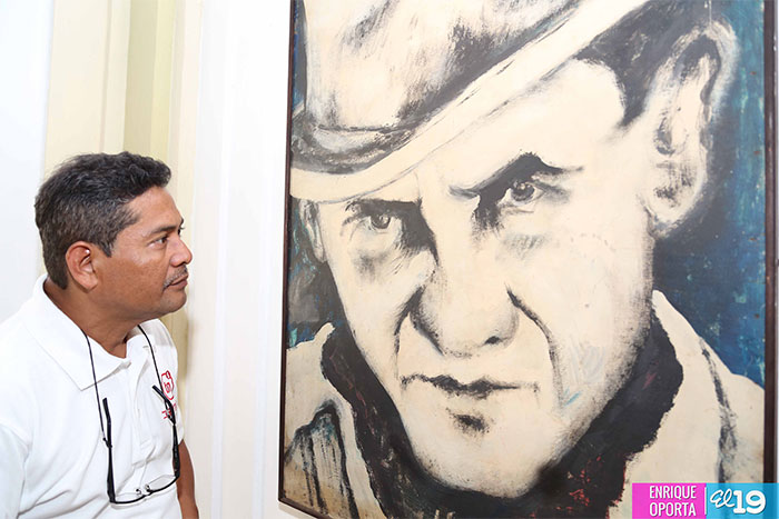 Arte Latinoamericano en honor a Sandino en Palacio de la Cultura