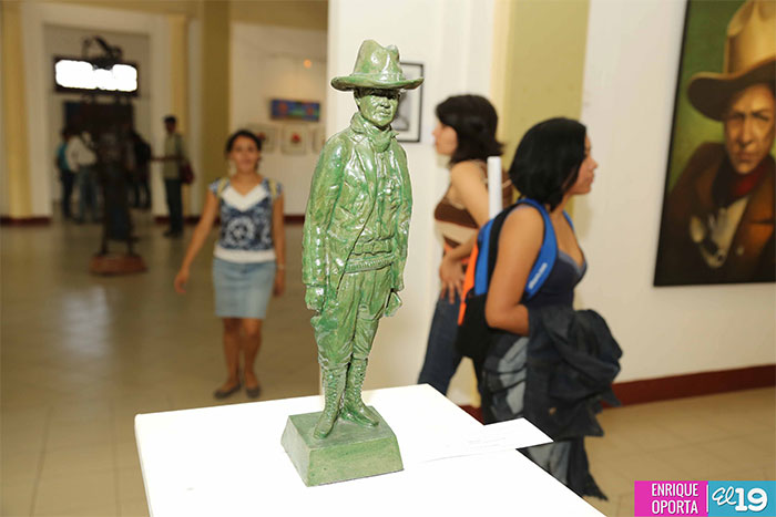 Arte Latinoamericano en honor a Sandino en Palacio de la Cultura