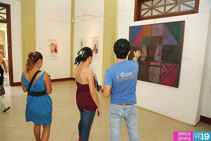 Arte Latinoamericano en honor a Sandino en Palacio de la Cultura