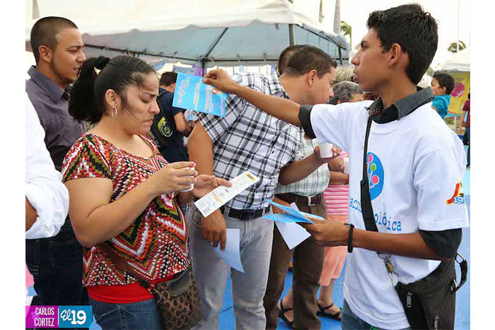 TECNOFEST 2014 promueve educación gratuita en Plaza de Colores