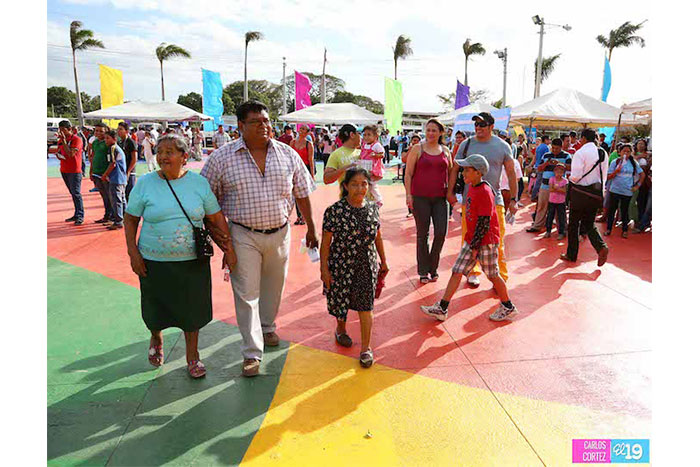 TECNOFEST 2014 promueve educación gratuita en Plaza de Colores