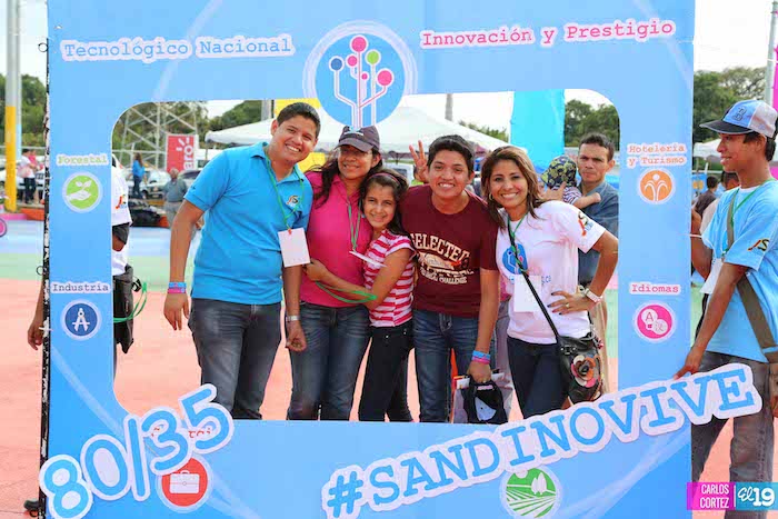 TECNOFEST 2014 promueve educación gratuita en Plaza de Colores