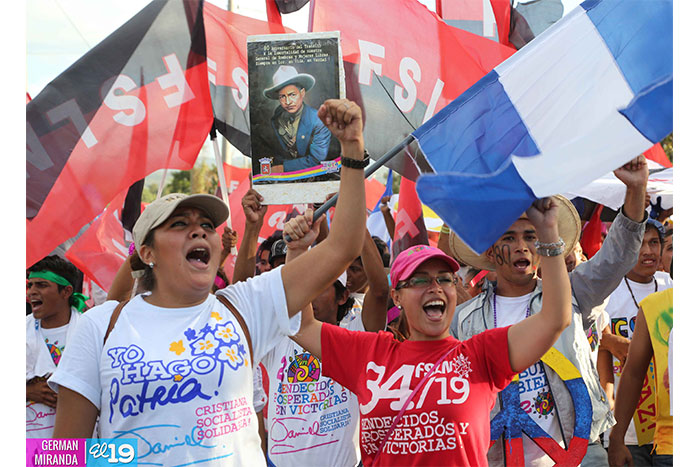 Juventud realiza caminata en honor al General Augusto C. Sandino