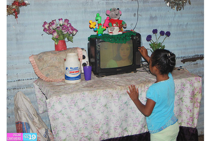 Familias celebran al General Sandino con restitución del derecho a la energía eléctrica