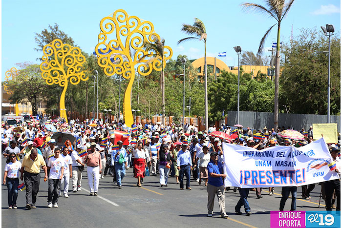 Adultos Mayores realizan caminata en apoyo a la Revolución Bolivariana de Venezuela