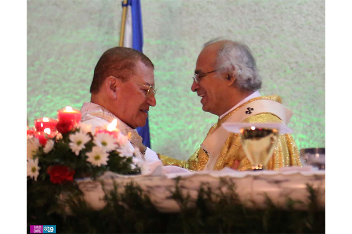La primera misa del Cardenal Leopoldo Brenes