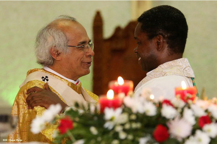 La primera misa del Cardenal Leopoldo Brenes
