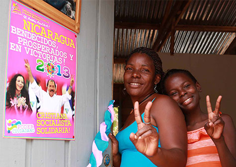 Familias de Corn Island salen del suampo y estrenan Viviendas Dignas