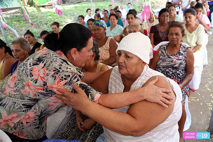 Pacientes del Hospital Bertha Calderón celebran Día Internacional de la Mujer