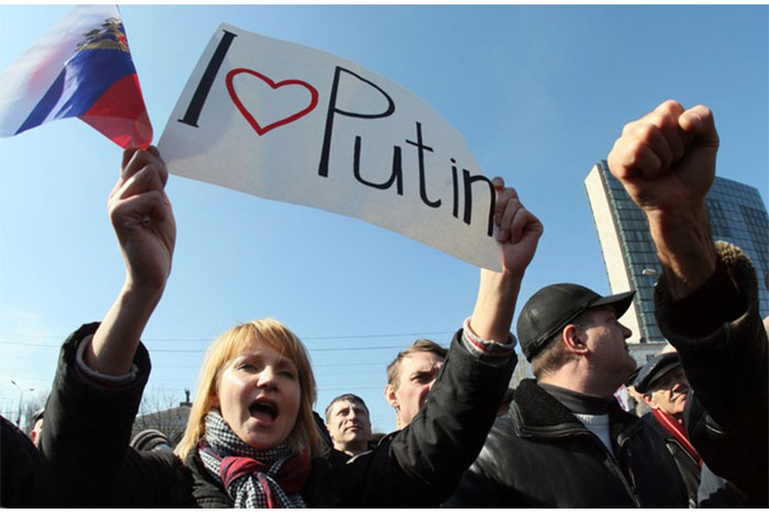 Multitudinarias manifestaciones en Ucrania Oriental a favor del referéndum