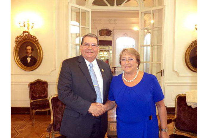 Halleslevens se reúne con Michelle Bachelet en Chile