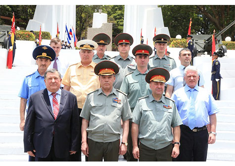 General Avilés se reúne con delegación militar de alto nivel de Rusia