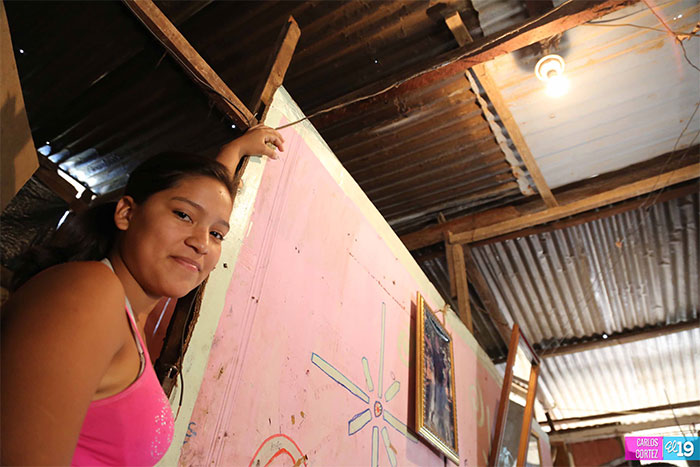 Gobierno Sandinista brinda mejor servicio eléctrico a familias del barrio 31 de Diciembre