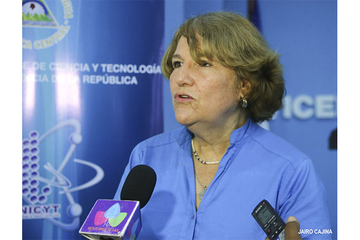 CONICYT impulsa Taller de Periodismo Científico con experta cubana