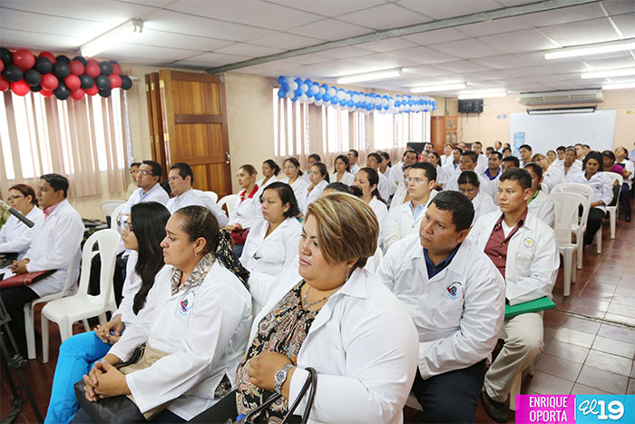 Inicia curso de especialidades médicas