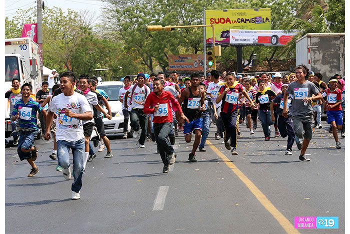 Realizan maratón de bienvenida al verano