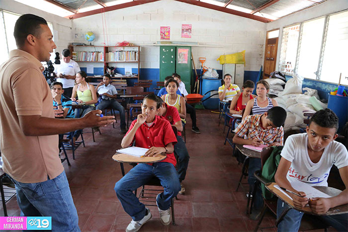 Secundaria en el Campo garantiza desarrollo académico de la juventud