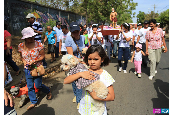 Familias y parroquias participan de festividad de San Lázaro