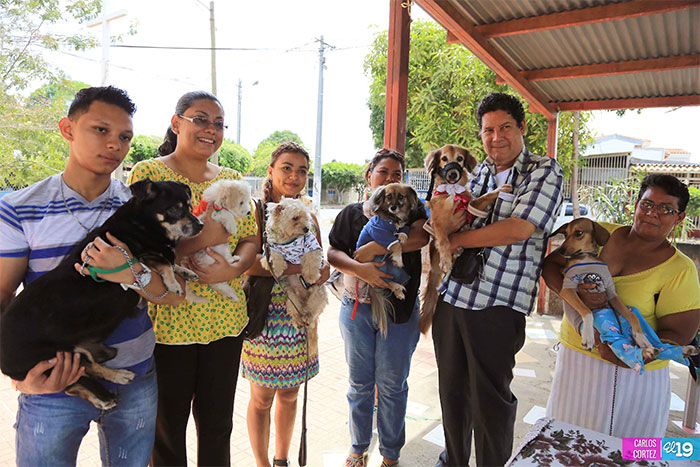 Familias y parroquias participan de festividad de San Lázaro