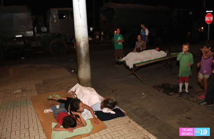 Gobierno evacua a familias de escombros de Managua y sector ‘El Hoyo’, tras terremoto de 6.2 y réplicas