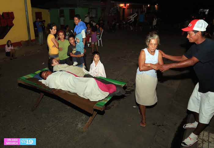 Gobierno evacua a familias de escombros de Managua y sector ‘El Hoyo’, tras terremoto de 6.2 y réplicas