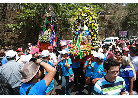 Bellas imágenes de San Marcos y la Virgen de Monserrat se topan en Las Pilas de Sapasmapa