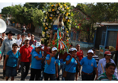Bellas imágenes de San Marcos y la Virgen de Monserrat se topan en Las Pilas de Sapasmapa