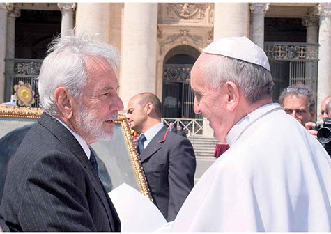 Presidente Daniel invita al Papa Francisco a visitar Nicaragua