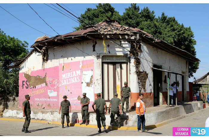 Distribuyen materiales de construcción a familias afectadas por sismos en Mateare 
